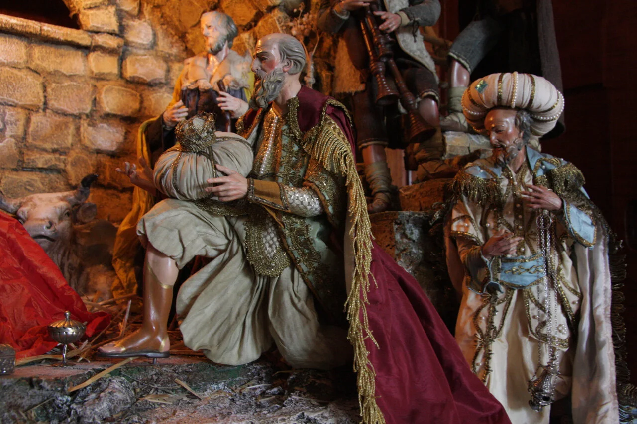 presepe プレゼピオ 35％OFF プレゼピオ 樹脂製 21cm 15体セット - ドン・ボスコ社